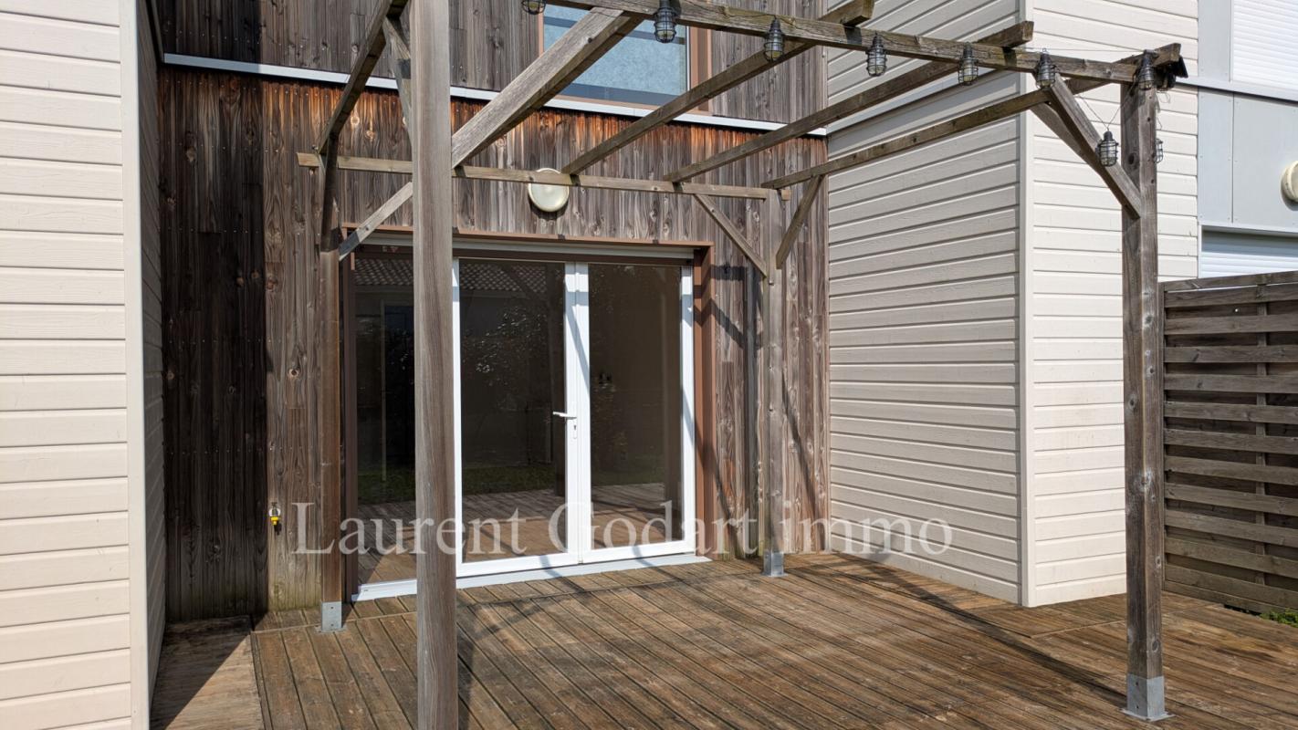 CANEJAN Maison 3 pièces de 63 m2 avec 2 chambres, jardin et 2 parkings 3