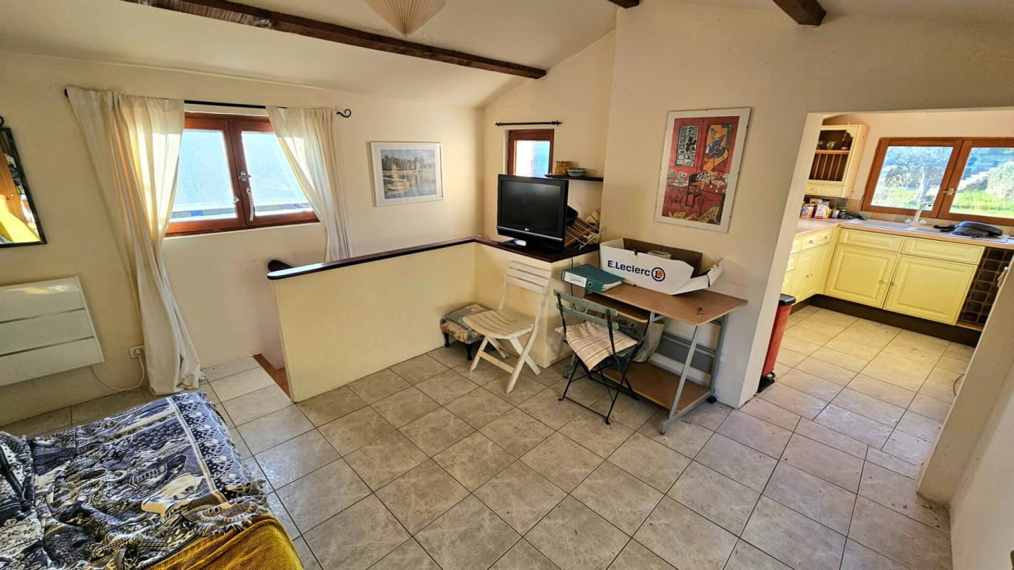 CLAVIERS Belle propriété avec villa rénovée et maison d'amis 16