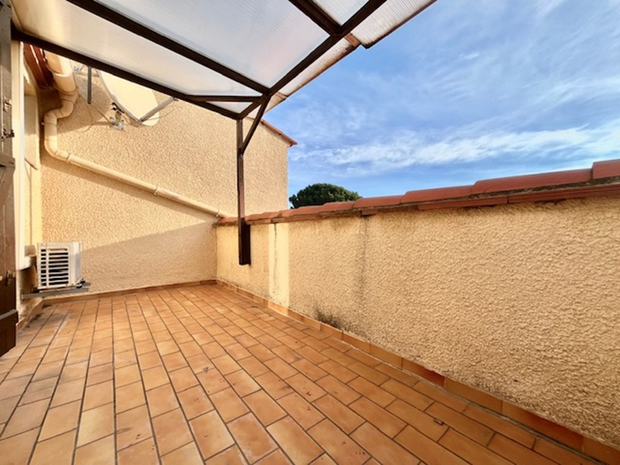 VILLENEUVE-DE-LA-RAHO Charmante maison de 110 m²  en R+1 sur un terrain 3 faces de 430 m² sans vis-à-vis proche du lac 14