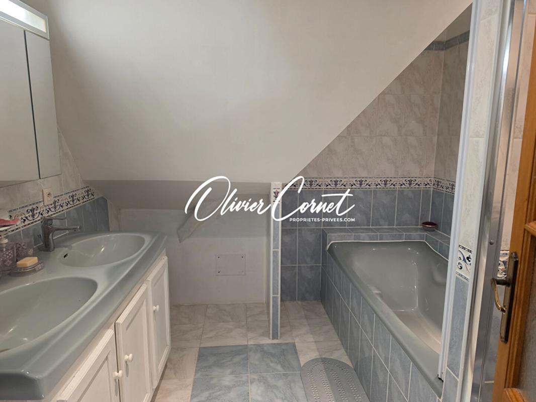 THIRON-GARDAIS Maison centre-ville Thiron Gardais 11