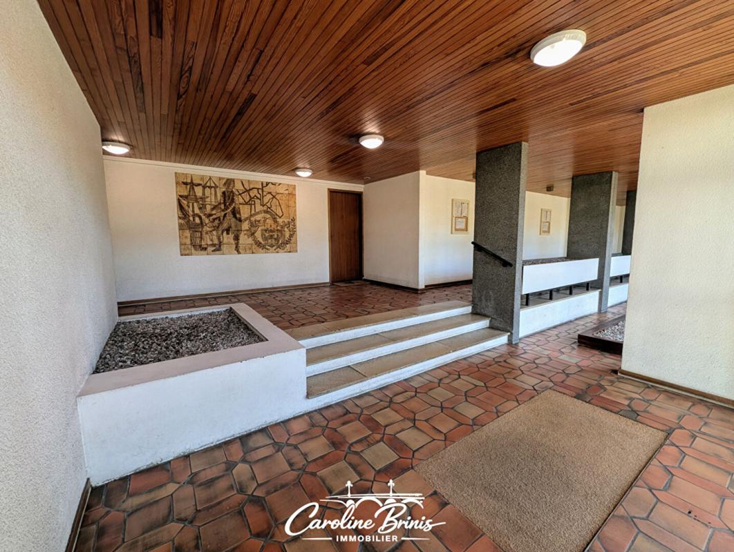 BORDEAUX Appartement traversant et lumineux - Bordeaux St Croix- gare St Jean- Ascenseur - T3 de 72m² 12