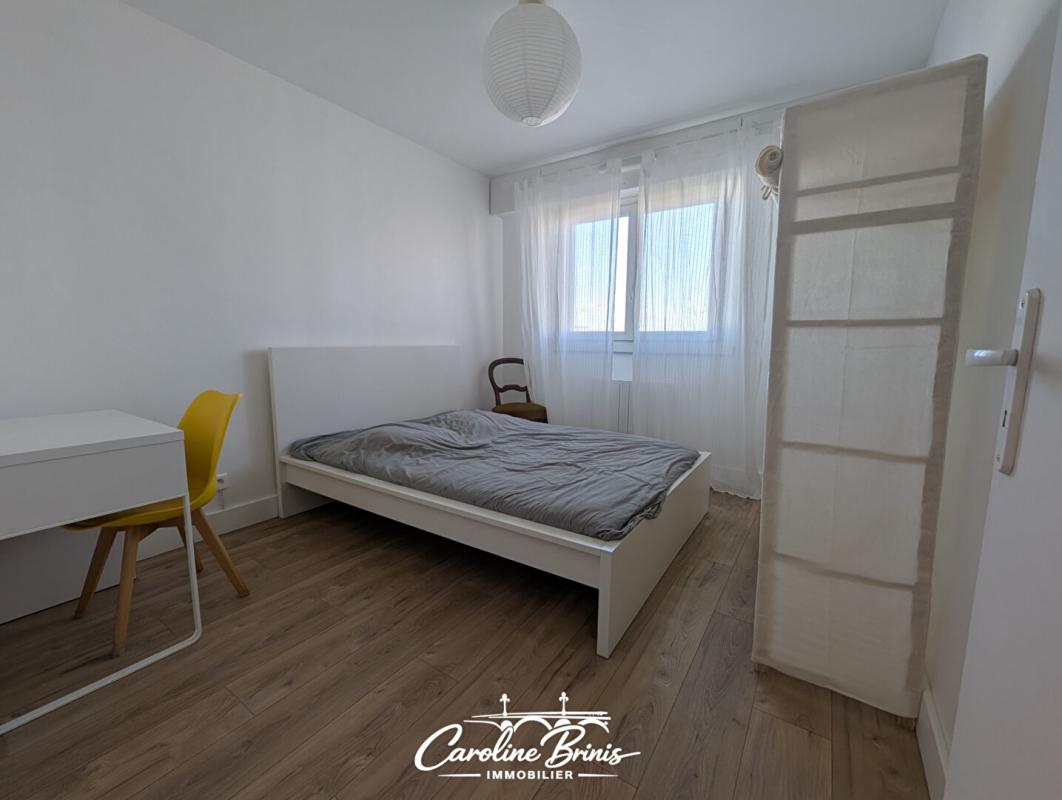 BORDEAUX Appartement traversant et lumineux - Bordeaux St Croix- gare St Jean- Ascenseur - T3 de 72m² 6