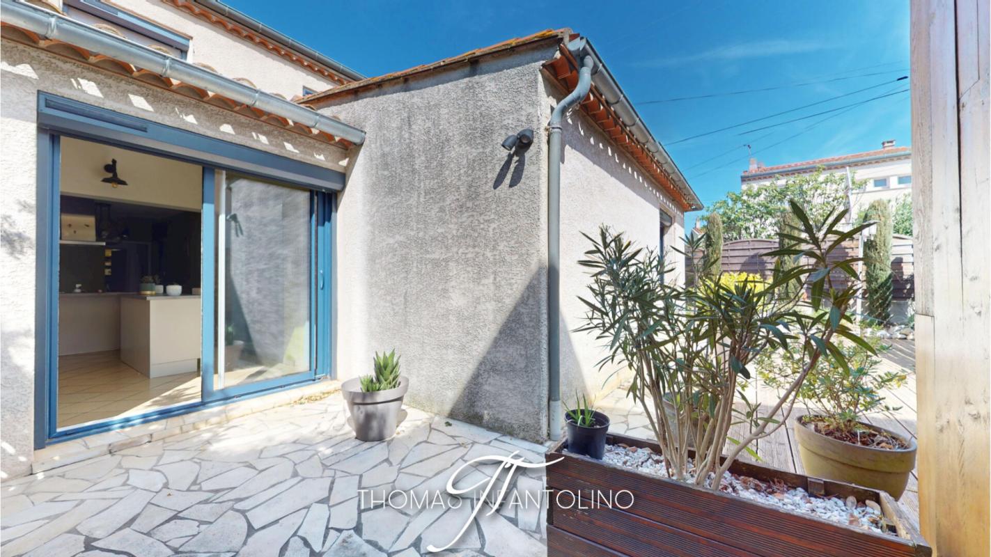 CARCASSONNE EN EXCLUSIVITE - PROCHE CENTRE VILLE - ETAT EXCEPTIONNEL - GARAGE 13