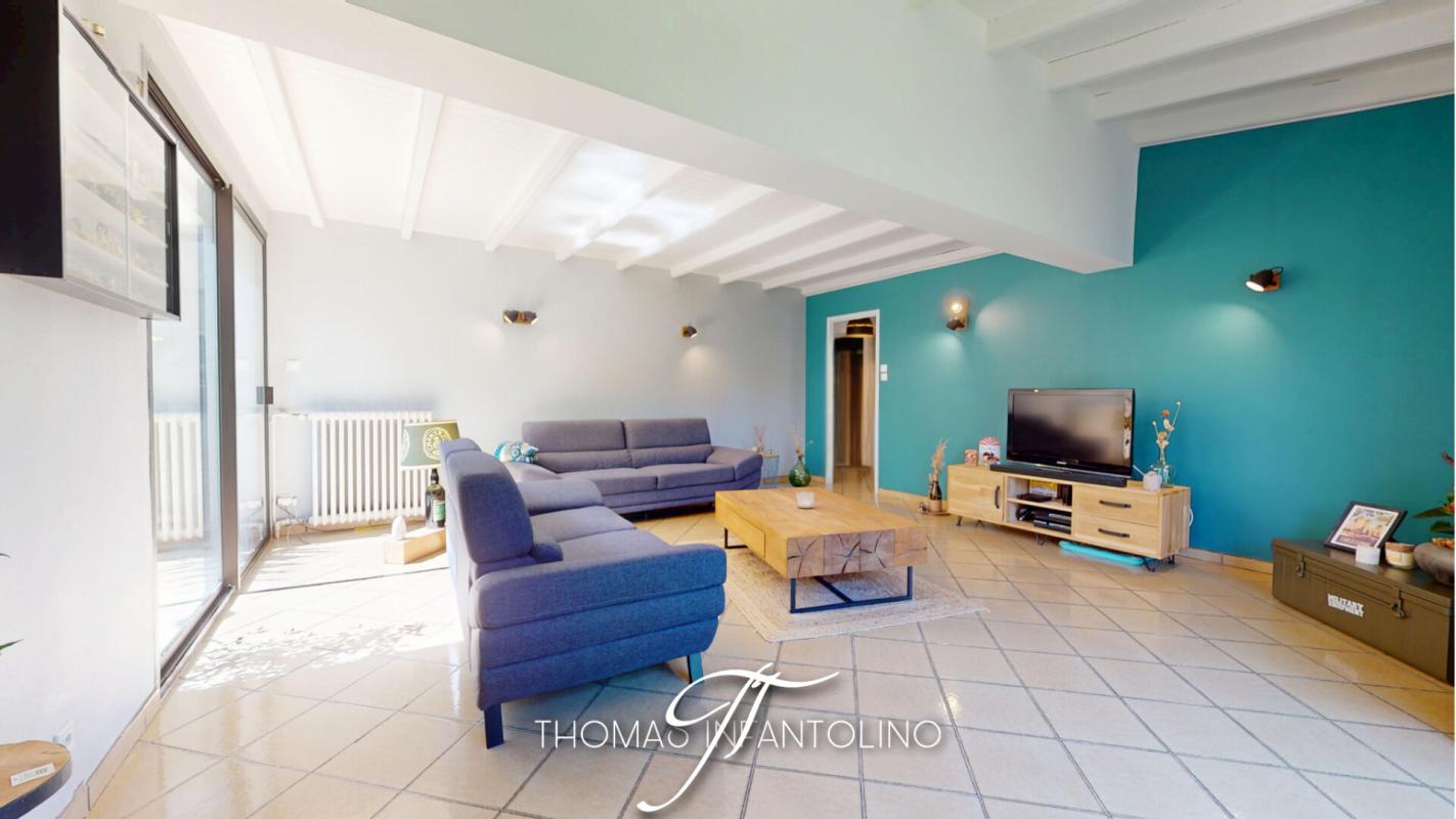 CARCASSONNE EN EXCLUSIVITE - PROCHE CENTRE VILLE - ETAT EXCEPTIONNEL - GARAGE 3