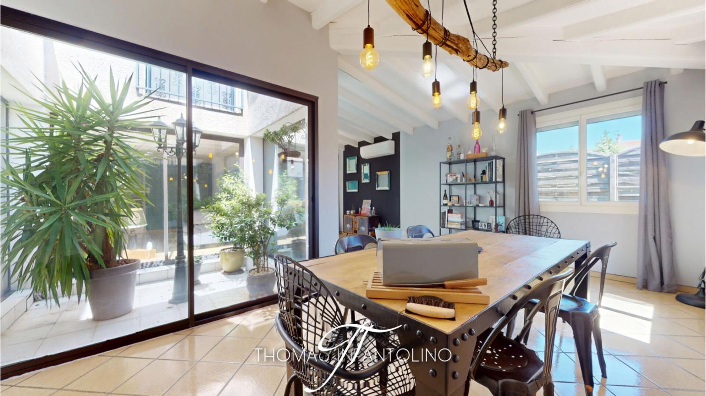 CARCASSONNE EN EXCLUSIVITE - PROCHE CENTRE VILLE - ETAT EXCEPTIONNEL - GARAGE 5