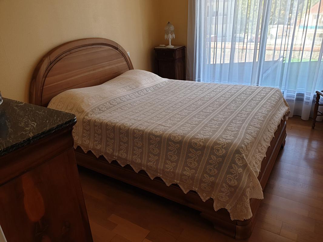 CERET Un ensemble regroupant une maison d'architecte indépendante  avec grand garage, local professionnel et un locatif à Amélie les Bains 11