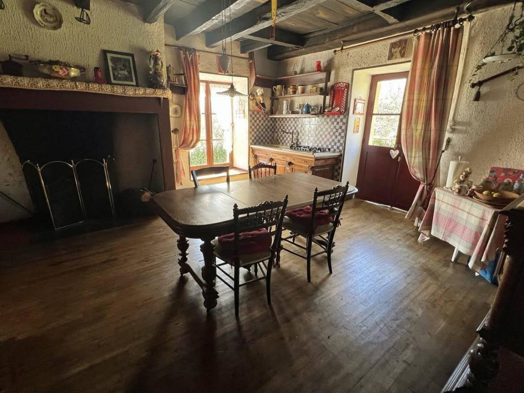 EXCIDEUIL Périgourdine en pierre 5 pièce(s) 90 m2 6