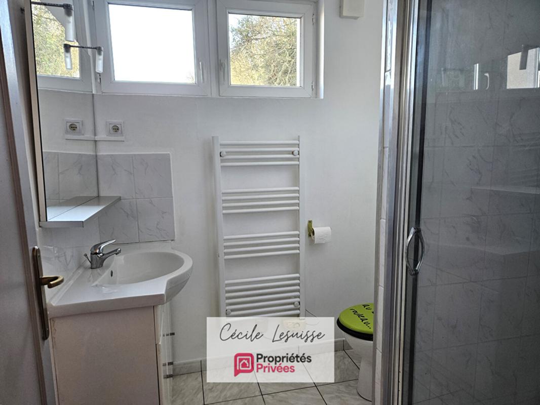 QUILLEBEUF-SUR-SEINE Maison au calme avec jardin terrasse et carport 10