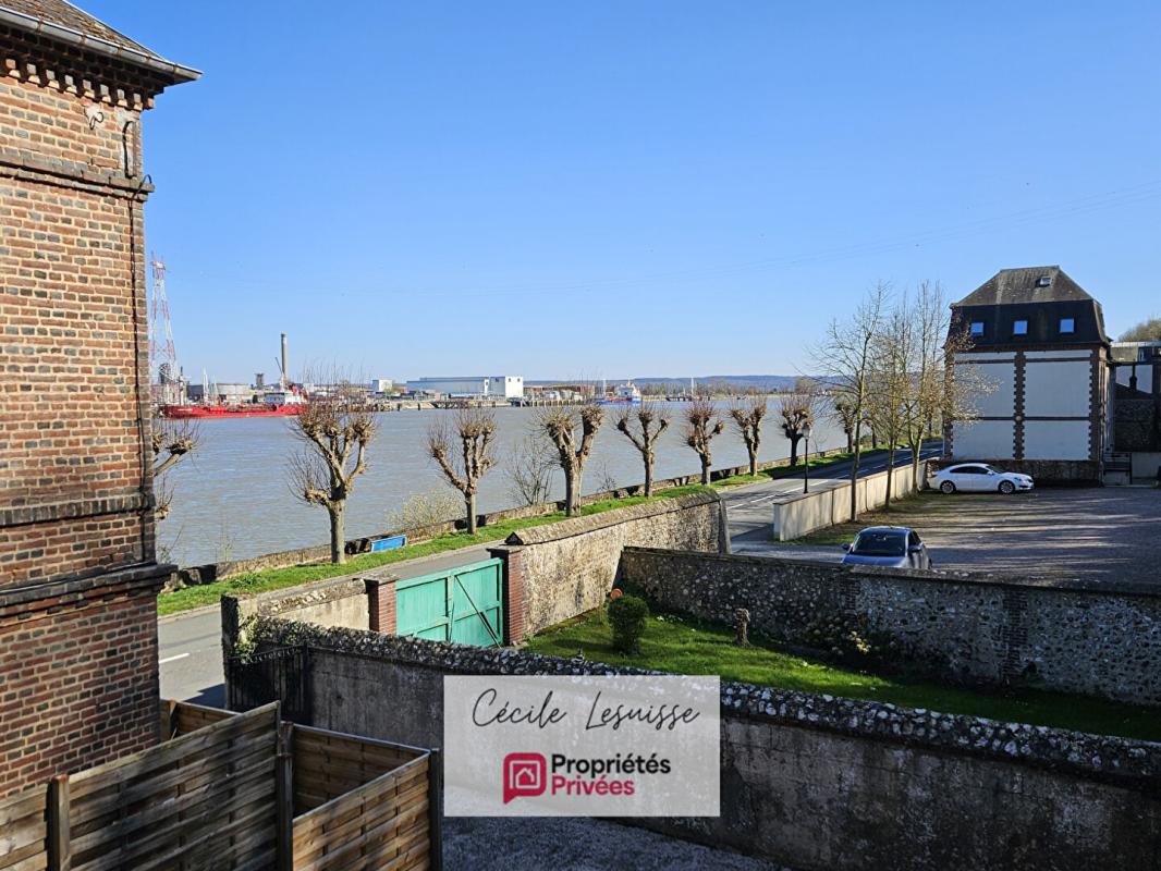 QUILLEBEUF-SUR-SEINE Maison au calme avec jardin terrasse et carport 9