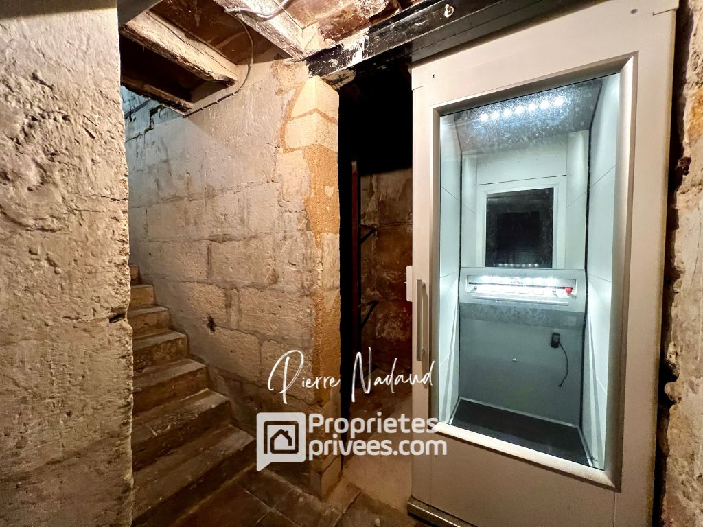 LIBOURNE Appartement Libourne 7 pièces 245.86 m2 et studio indépendant 12