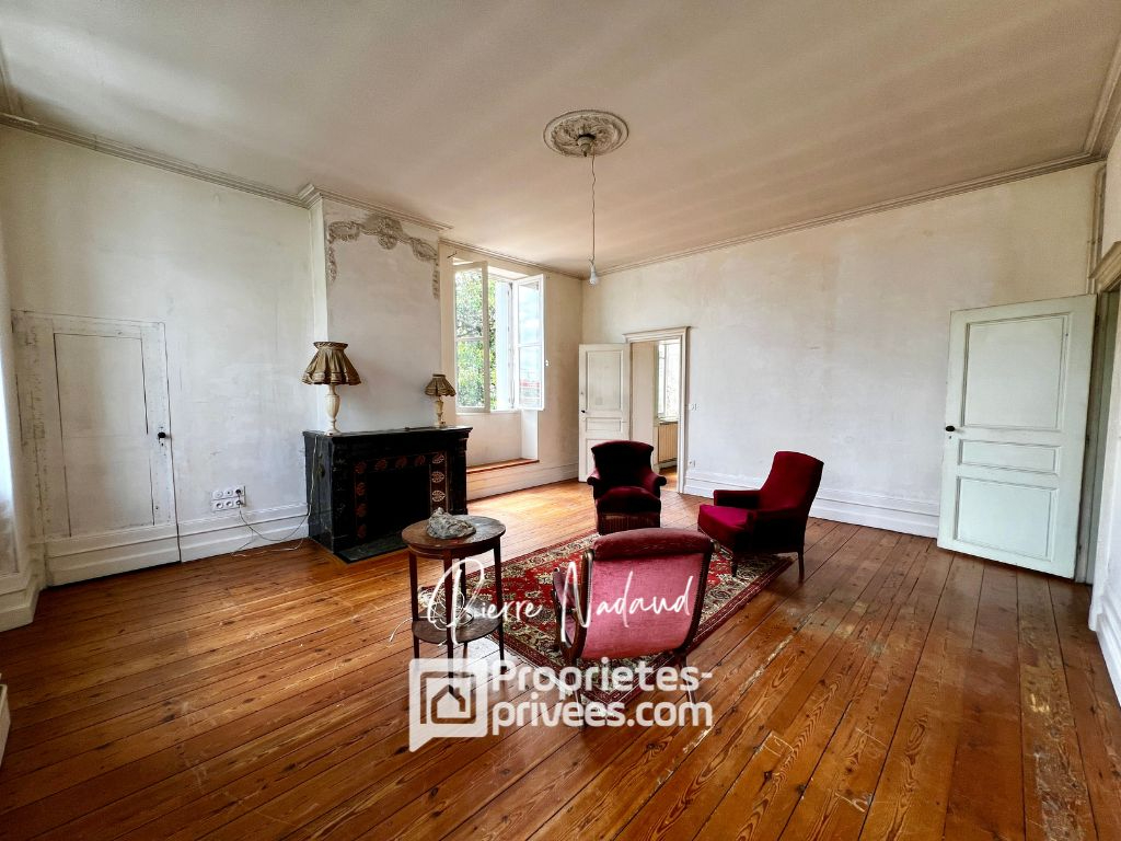 LIBOURNE Appartement Libourne 7 pièces 245.86 m2 et studio indépendant 3
