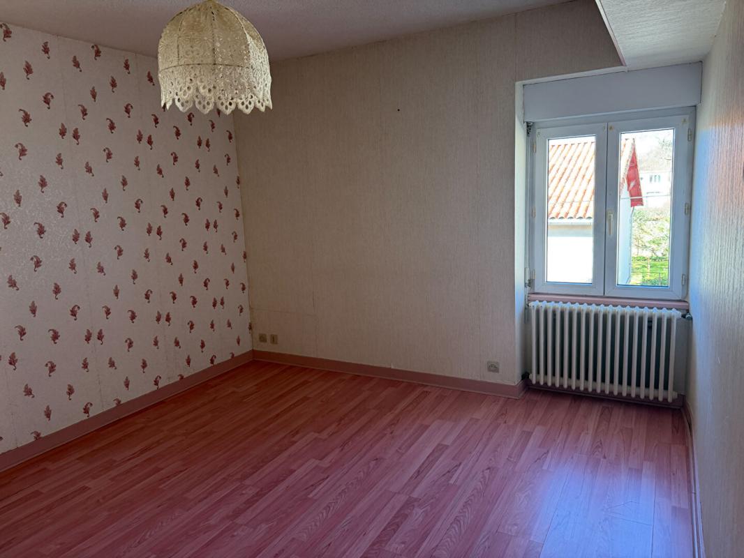 SAINT-MAIXENT-L'ECOLE Maison Saint Maixent L Ecole 4 pièce(s) 90 m2 12