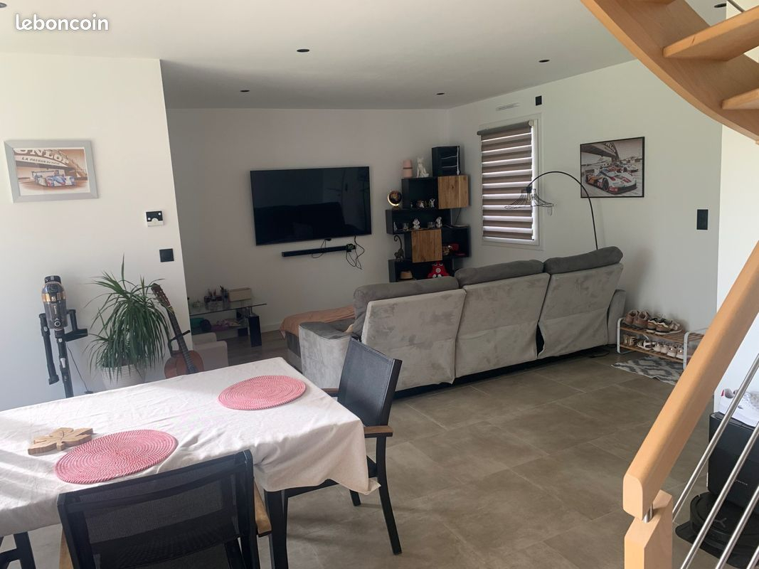 LA BACONNIERE MAISON INDIVIDUEL 292600 DONT 4,5% honoraire inclus à la charge de l'acquéreur soit prix net vendeur 280000. " 3