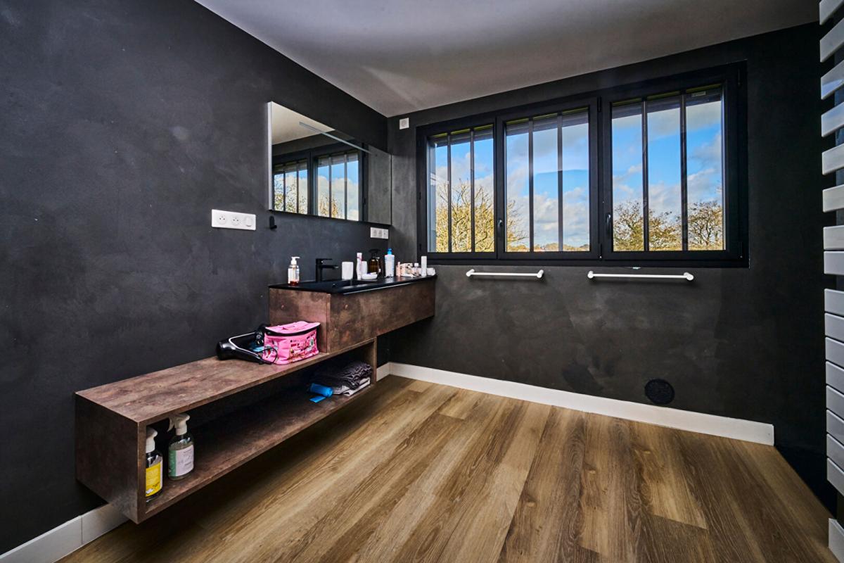 LA VERRIE Maison La Verrie 6 pièces 189 m2 18