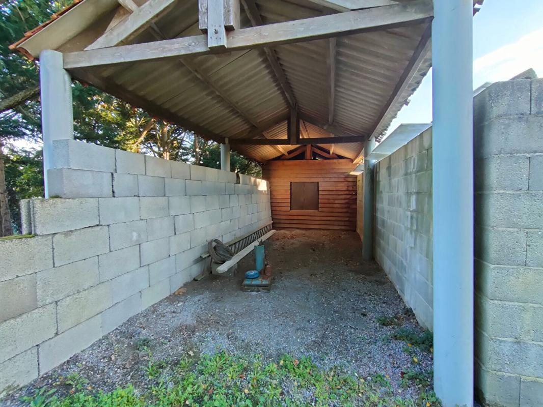 SAINT-MARTIN-DES-TILLEULS Maison Saint Martin des Tilleuls 6 pièces 192 m2 13