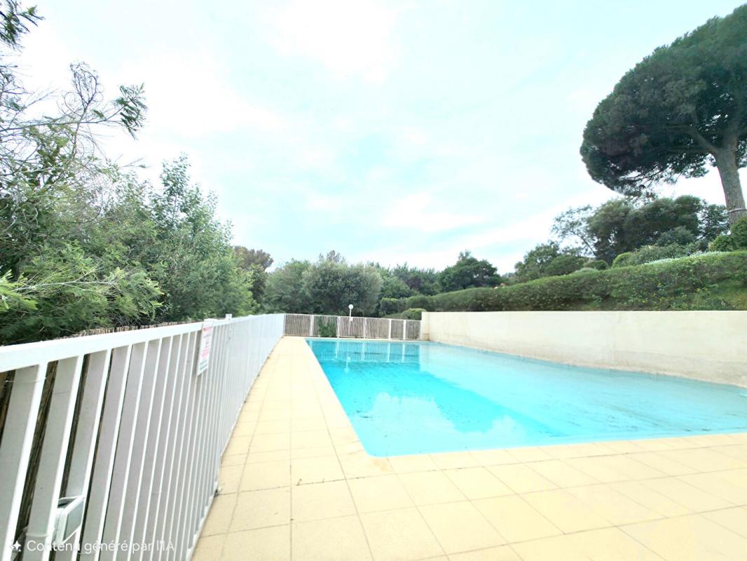 CAVALAIRE-SUR-MER Appartement Cavalaire Sur Mer 2 pièce(s) TERRASSE PISCINE 31 m2 229000 EUR 1