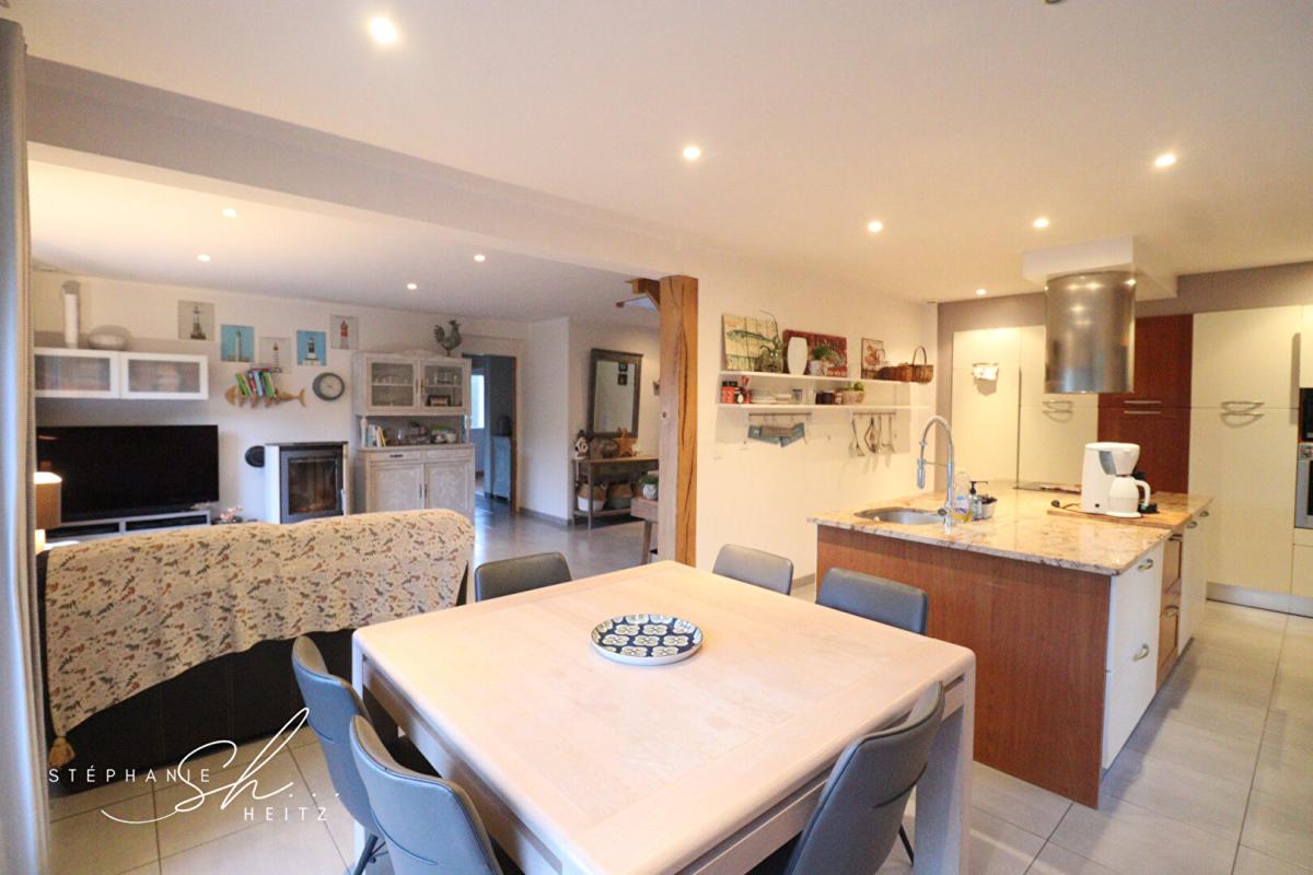 LANMEUR Maison Lanmeur 5 pièce(s) 150 m2 3