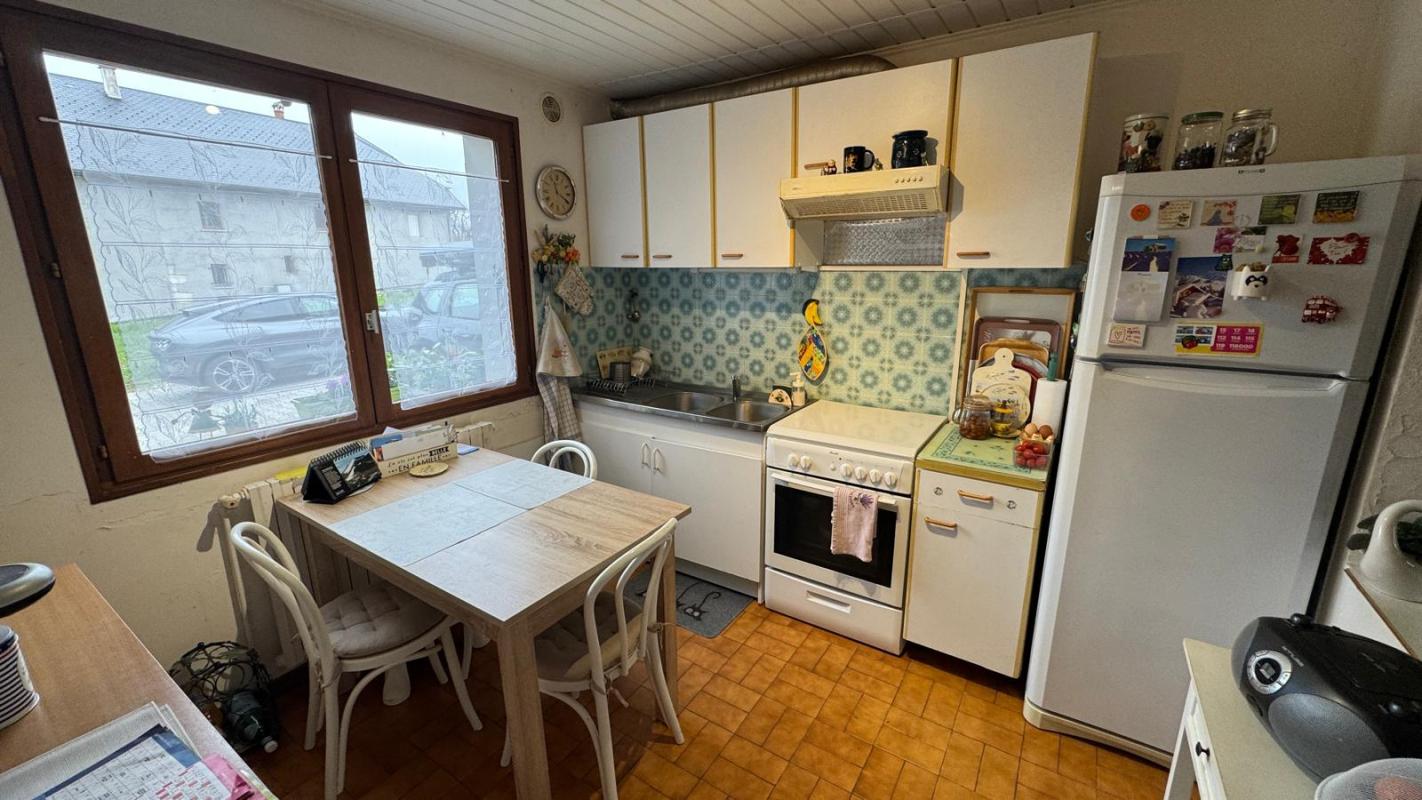 RUMILLY OPPORTUNITE RARE - Bâtisse de Caractère  sur les hauteurs de Rumilly 12 pièce(s) 349 m2 11
