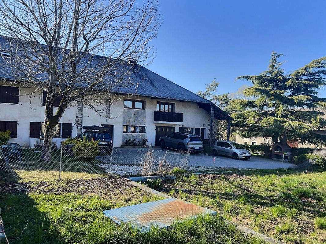 RUMILLY OPPORTUNITE RARE - Bâtisse de Caractère  sur les hauteurs de Rumilly 12 pièce(s) 349 m2 14