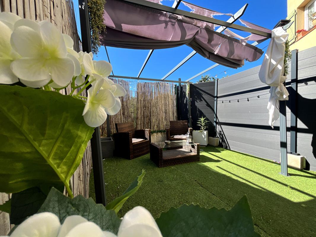 CANET-EN-ROUSSILLON Magnifique appartement studio en rez-de-chaussée avec jardin et une place de stationnement à 200 m de la mer 2