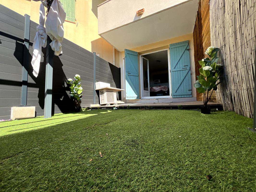 CANET-EN-ROUSSILLON Magnifique appartement studio en rez-de-chaussée avec jardin et une place de stationnement à 200 m de la mer 6