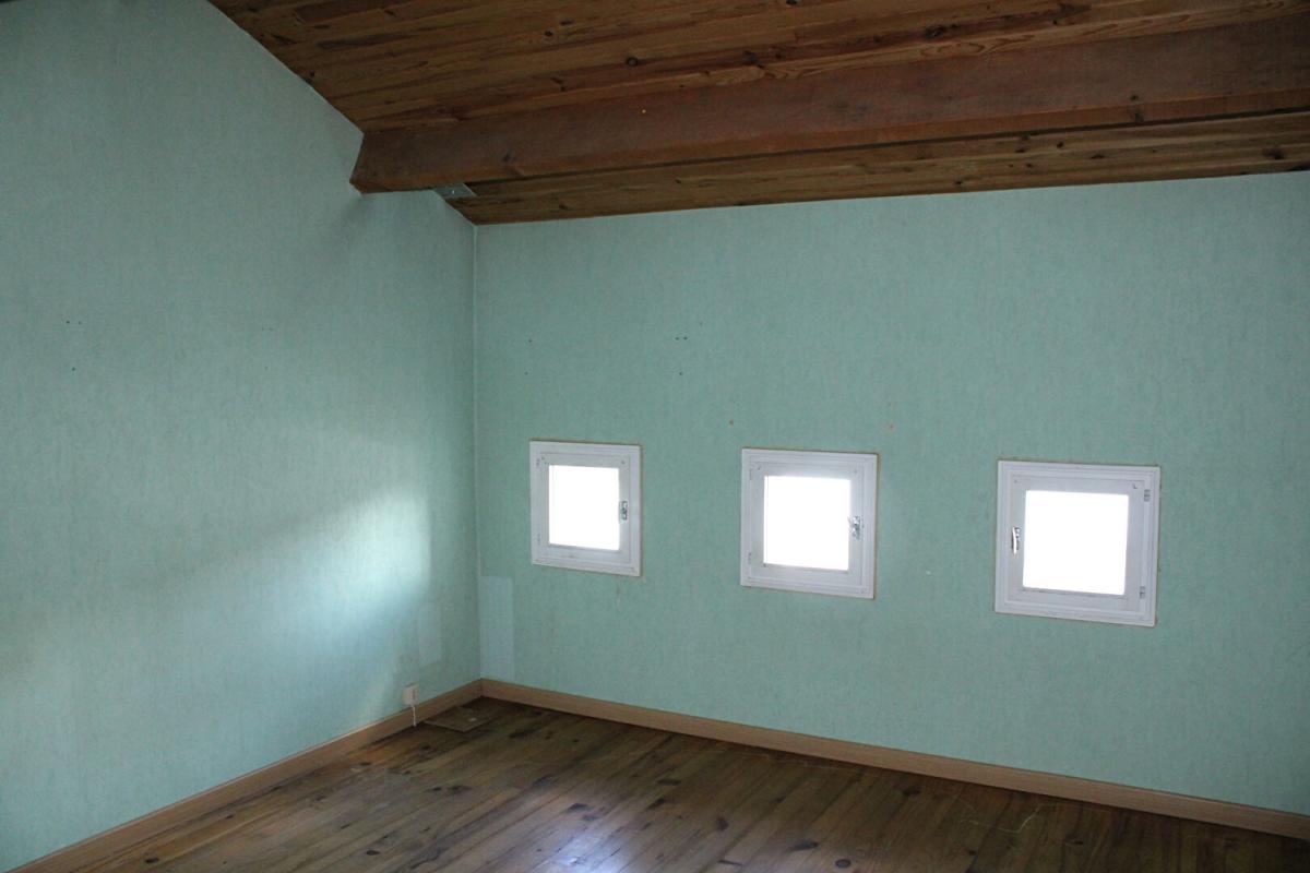 COUCOURON Maison en Exclusivité Coucouron 6 pièce(s) 90 m2 8