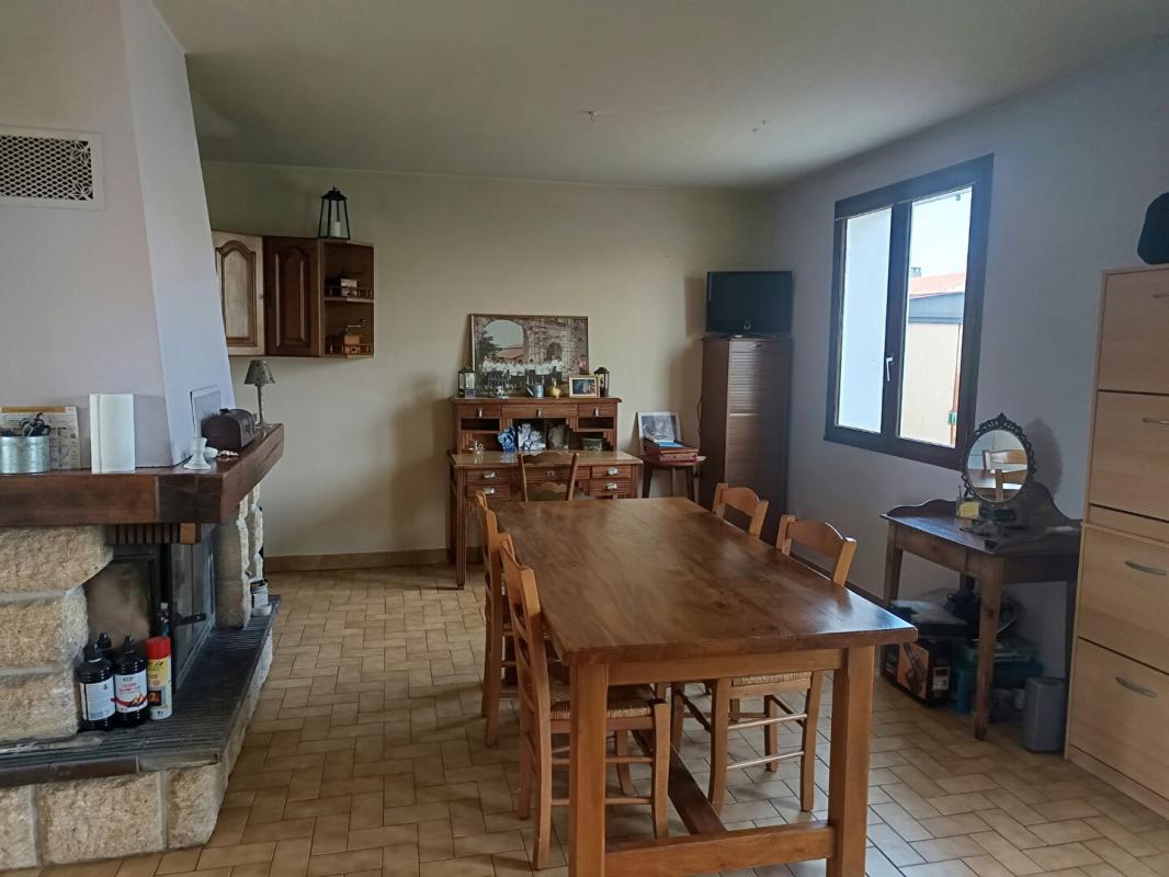 FONTENAY-LE-COMTE Maison Fontenay Le Comte 4 pièce(s) 77.10 m2 6