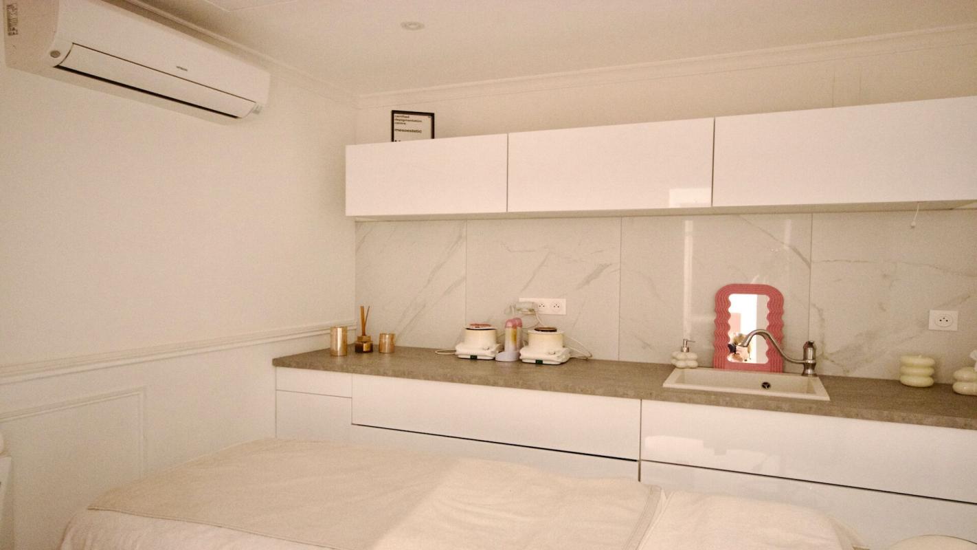 CHATELAILLON-PLAGE Local commercial Chatelaillon Plage 4 pièce(s) 52 m2 5