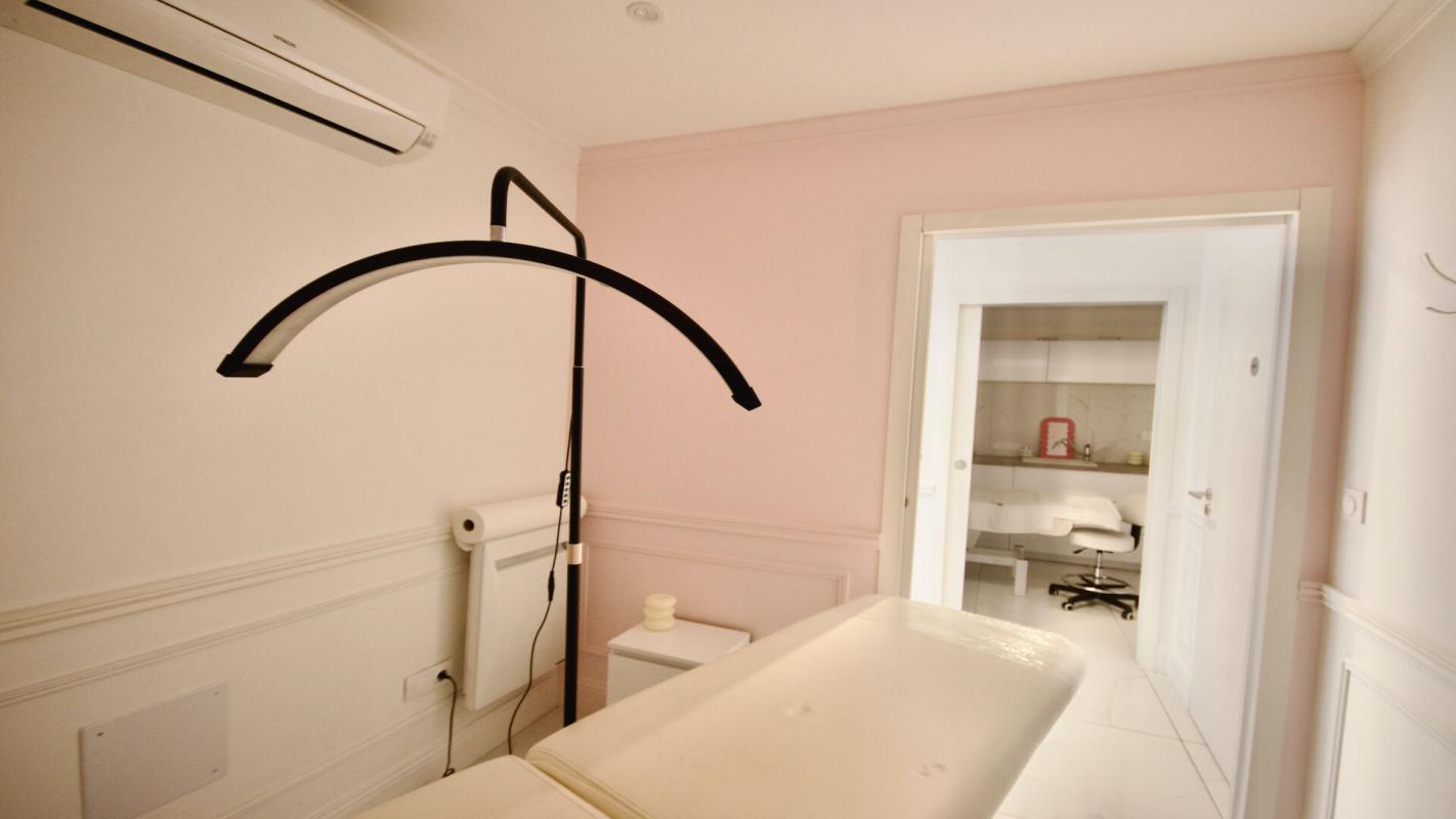 CHATELAILLON-PLAGE Local commercial Chatelaillon Plage 4 pièce(s) 52 m2 6