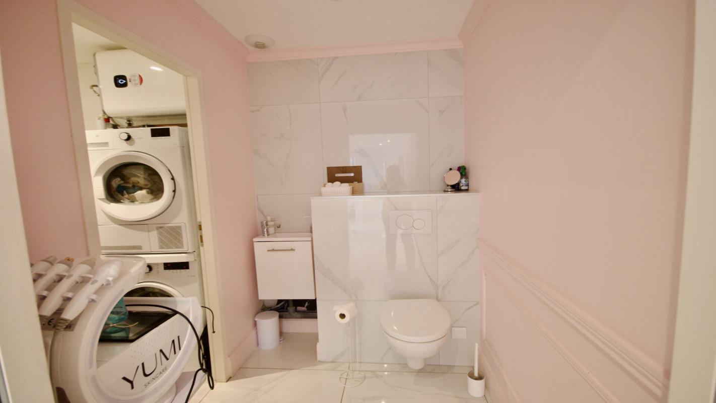 CHATELAILLON-PLAGE Local commercial Chatelaillon Plage 4 pièce(s) 52 m2 8