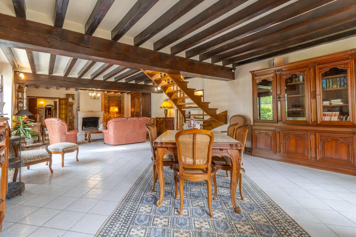 CHABRIS Maison Chabris 10 pièce(s) 232 m2 5