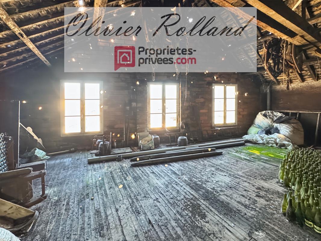 SAINT-LAMBERT-DU-LATTAY 49750 - Saint Lambert du Lattay : Ancien Bâtiment Viticole à Transformer 4