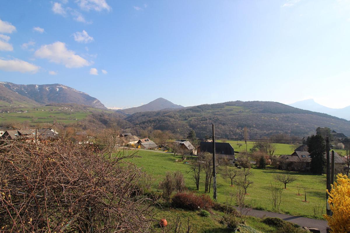 SAINT-JEAN-D'ARVEY Saint-Jean-d'Arvey 7 pièces 149 m2 17