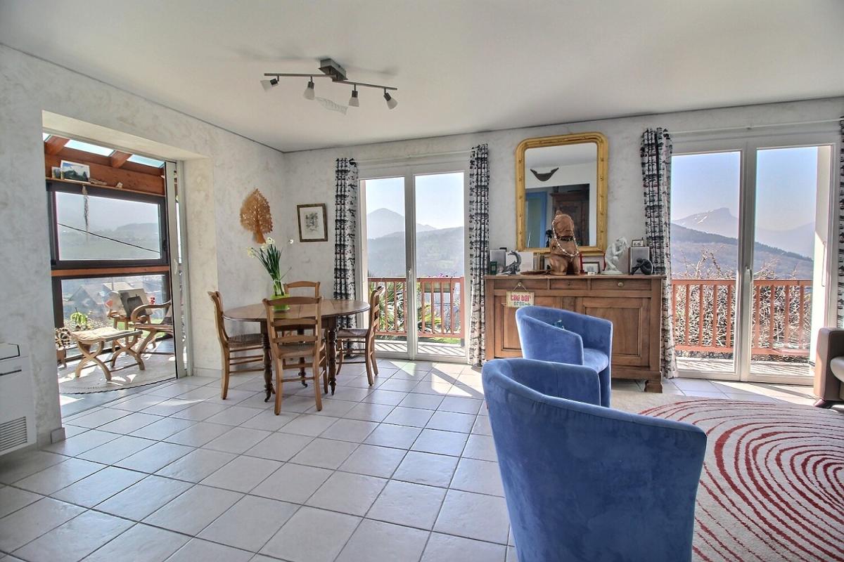 SAINT-JEAN-D'ARVEY Saint-Jean-d'Arvey 7 pièces 149 m2 4