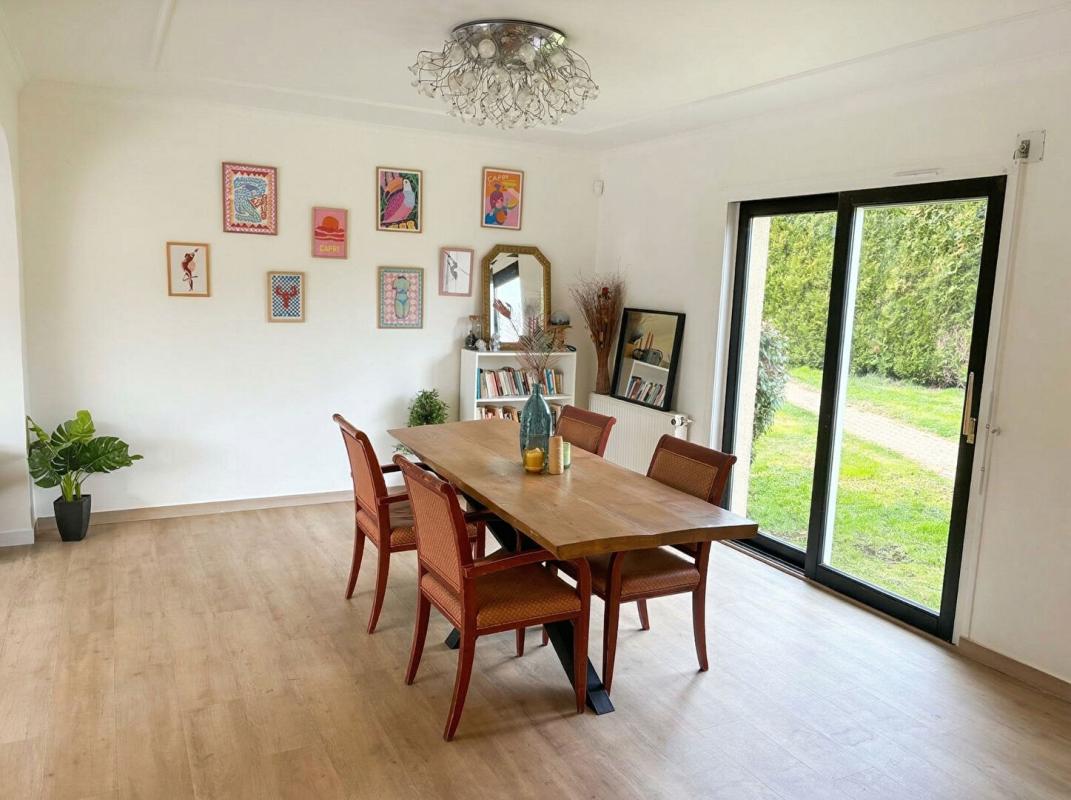 GAUVILLE-LA-CAMPAGNE Charmante Maison Familiale et Individuelle ? 3 niveaux ? 1 étage ? 3 Chambres ? Sous Sol Total ? Terrain 3545 m2 6