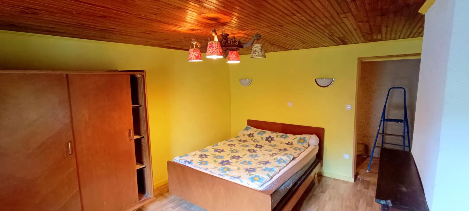 MARCHAMP Maison de campagne avec dépendances ? Marchamp (01680) 8