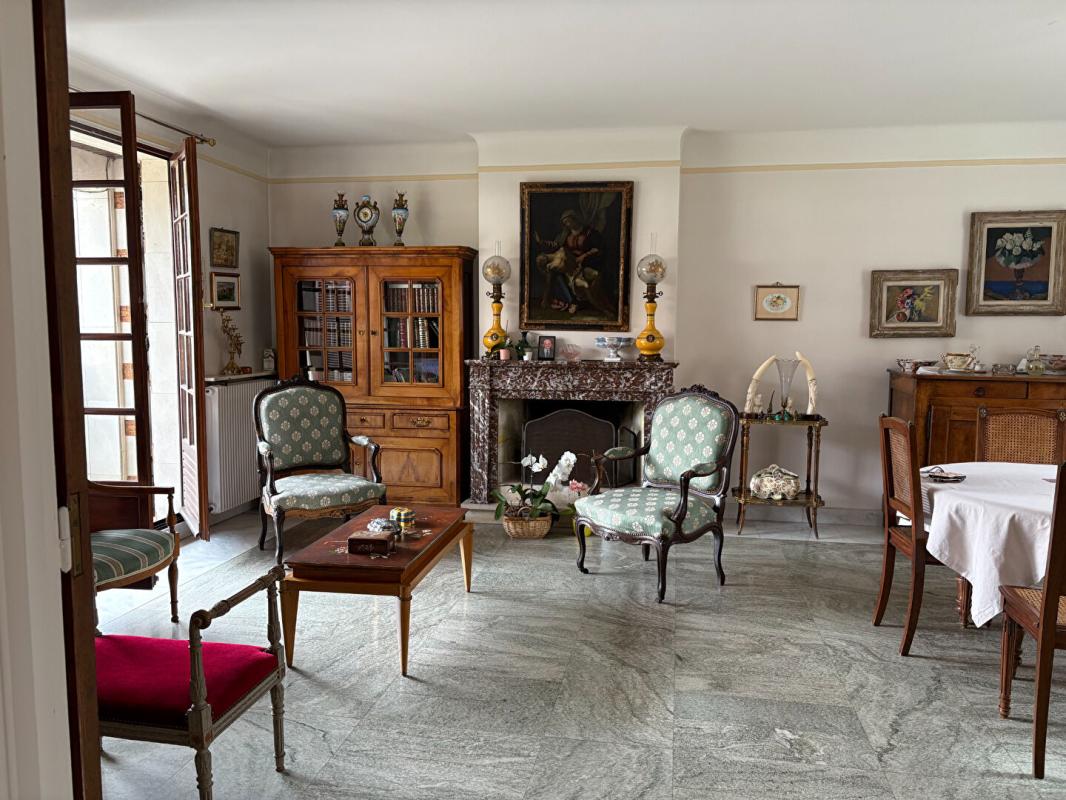 CLAMART Maison familiale de 173 m2 et 4 chambres + annexe de 38m2 1