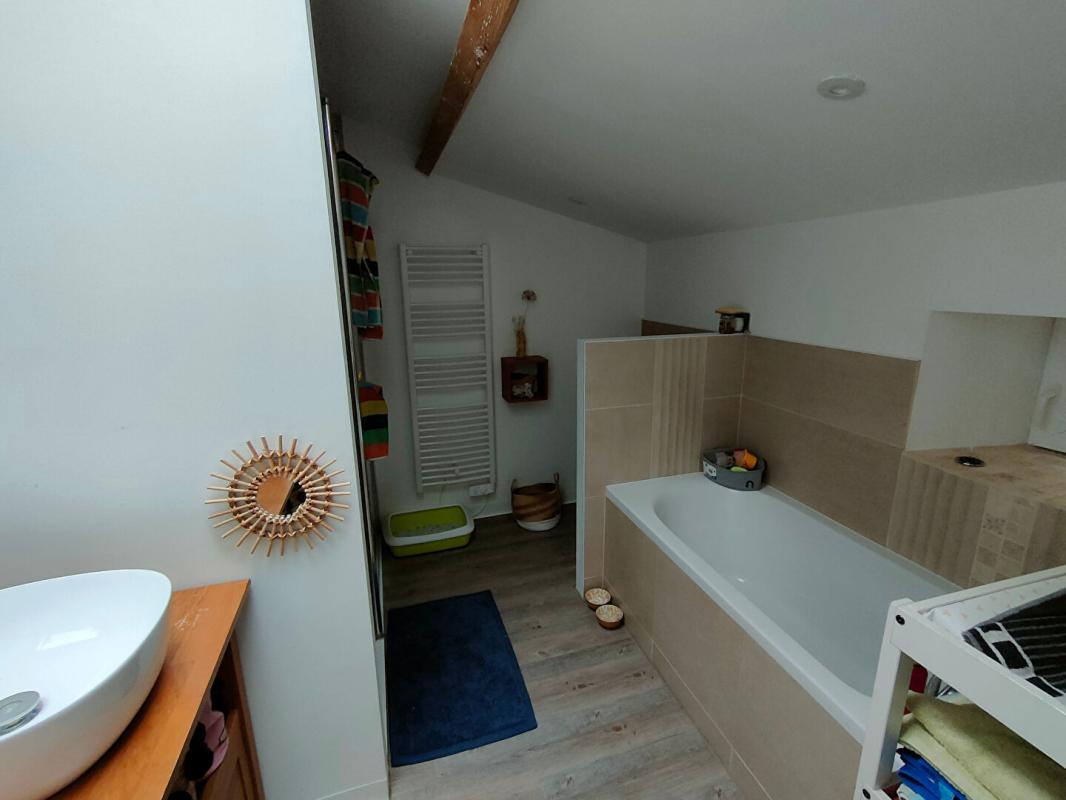 MORTAGNE-SUR-SEVRE Maison Mortagne sur Sèvre 5 pièces 90 m2 12