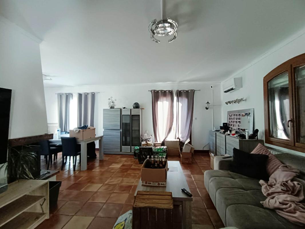 SAINT-MITRE-LES-REMPARTS Maison Saint Mitre Les Remparts 7 pièce(s) Grande Parcelle 4