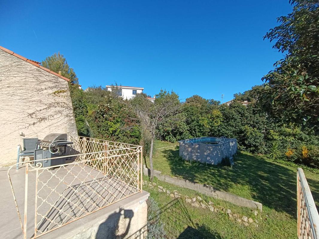 SAINT-MITRE-LES-REMPARTS Maison Saint Mitre Les Remparts 7 pièce(s) Grande Parcelle 6