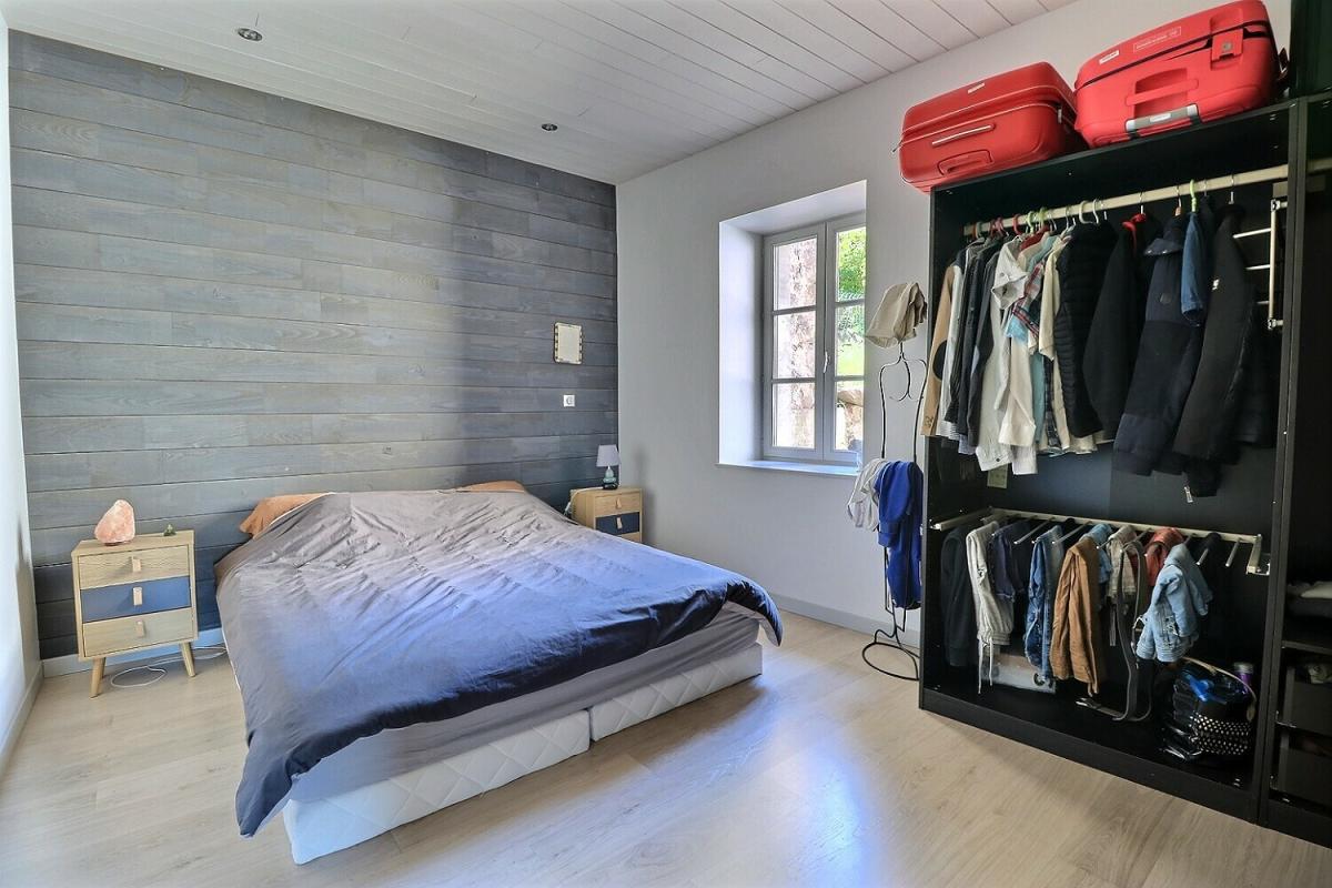 MATOUR Vaste maison rénovée à proximité des écoles et commerces 6