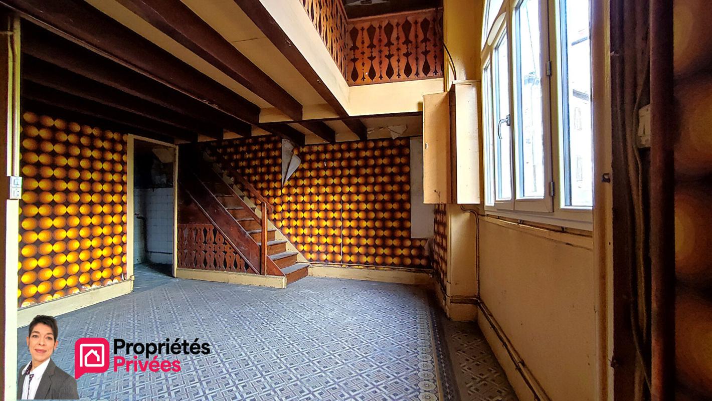 THIZY THIZY-LES-BOURG (69240) Immeuble de rapport en monopropriété , rentabilité immédiate 17