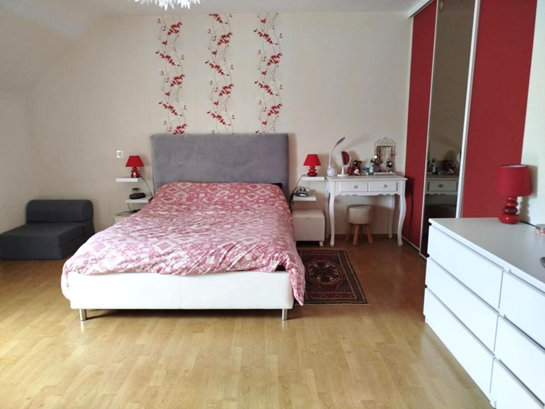 NAIZIN Belle maison en pierre rénovée 9