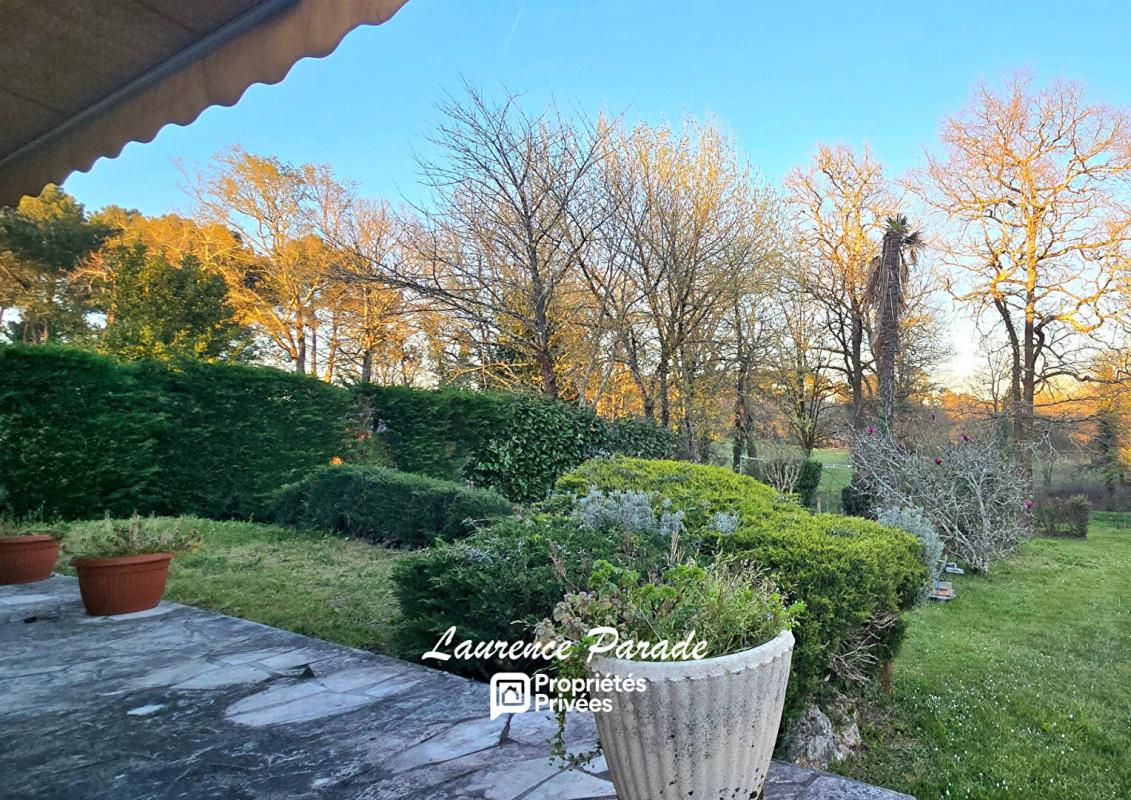 MONTPON-MENESTEROL Maison  de style périgourdin ? Lumineuse et fonctionnelle 2