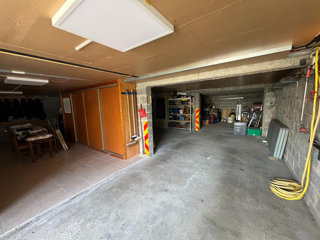 COURCELLES-LES-GISORS Proche de Gisors, maison 5 CHAMBRES sur sous sol total 130M2 10