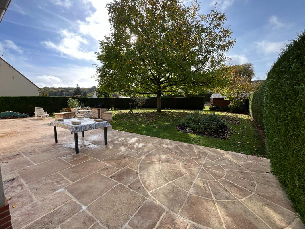 COURCELLES-LES-GISORS Proche de Gisors, maison 5 CHAMBRES sur sous sol total 130M2 17