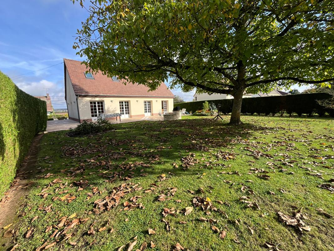 COURCELLES-LES-GISORS Proche de Gisors, maison 5 CHAMBRES sur sous sol total 130M2 2