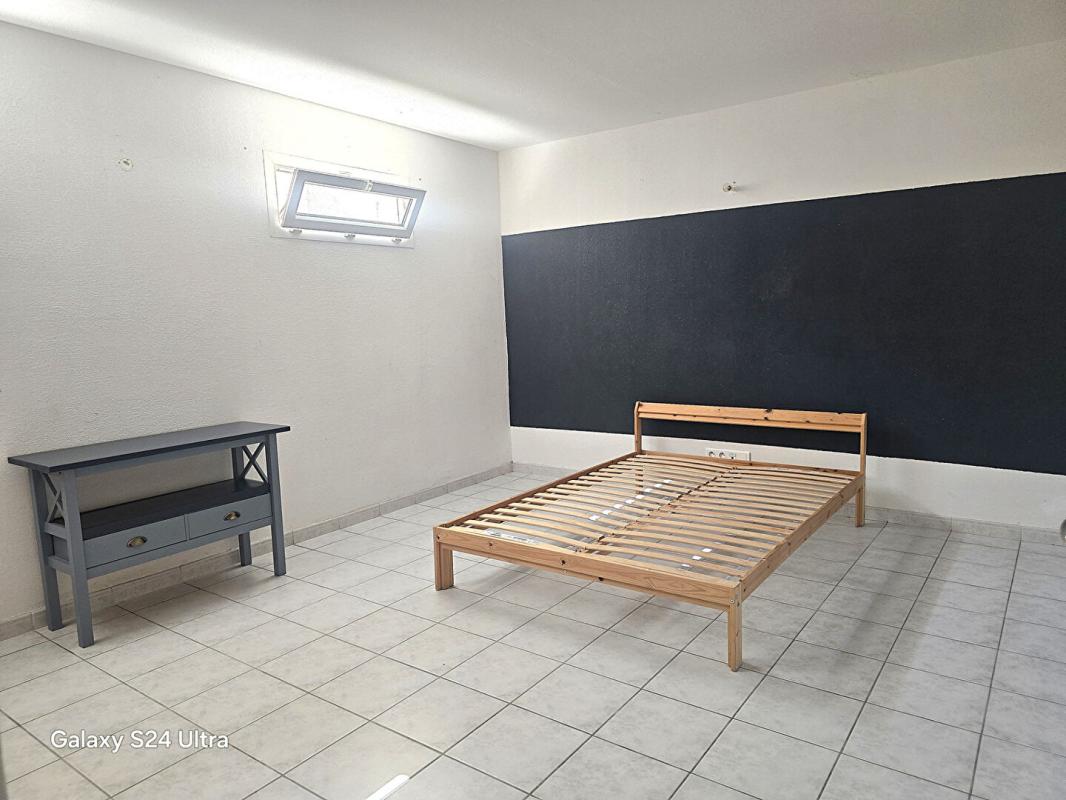 SAINT-GEORGES-D'ORQUES Villa de plain pied T5  de 84 m² + souplex habitable de 84 m² ; soit 168 m² sur 234 m² de terrain 11