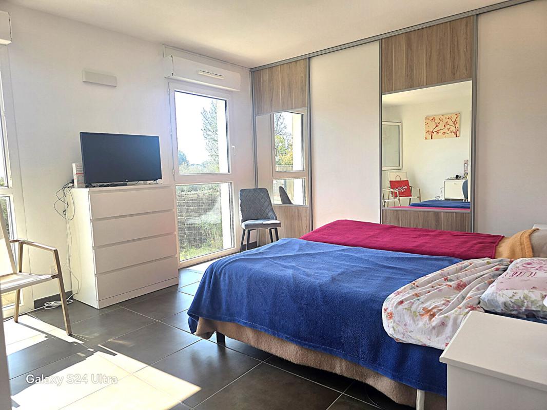 SAINT-GEORGES-D'ORQUES Villa de plain pied T5  de 84 m² + souplex habitable de 84 m² ; soit 168 m² sur 234 m² de terrain 9