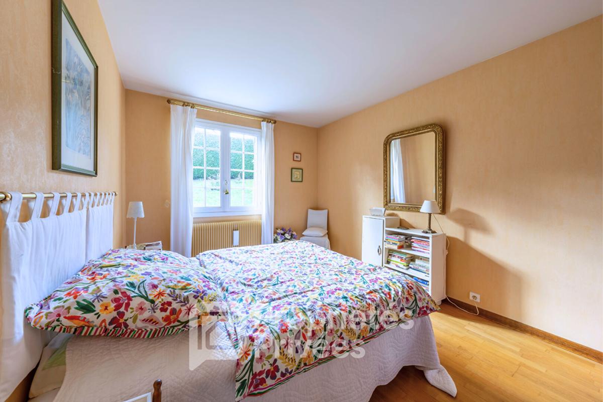 LIMOURS Maison familiale au coeur de Limours 9